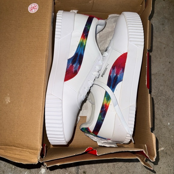 Puma White Sneakers with Colorful Accents - Picture 2 of 6